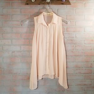 Sleeveless button up silky top